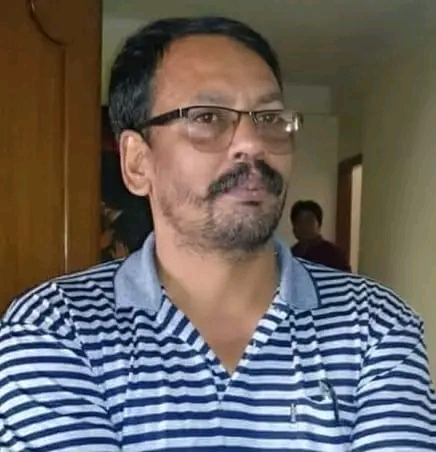 बलराम तिमिल्सिनाको कविता :  गणतन्त्रको देब्रे किनारा !
