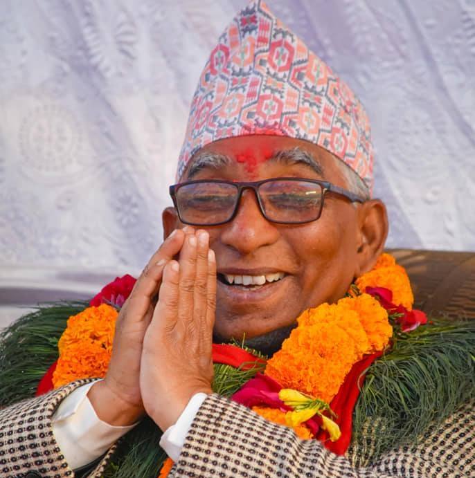 बालगीत : फूलले देख्यो सपना