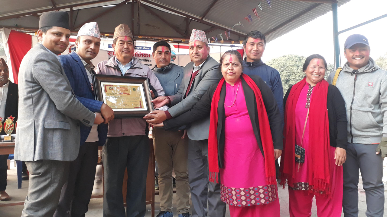 चन्द्रप्रभाले जित्यो रूपाको राष्ट्रपति रनिङ शिल्ड