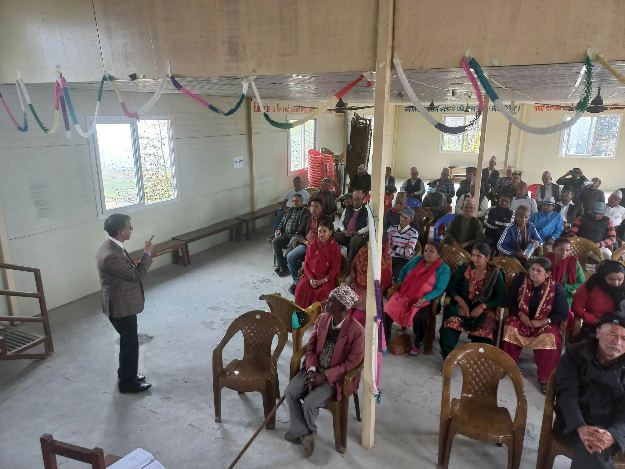 एमालेको मिसन ग्रास रूट : माछापुच्छ्रे- ४ लाहाचोकमा बृहत्   कार्यकर्ता  प्रशिक्षण