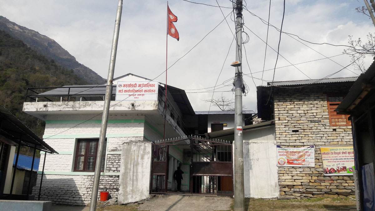 मर्स्याङ्दीमा प्लास्टिकका प्लेट, गिलास र चम्चा प्रयाेगमा प्रतिबन्ध