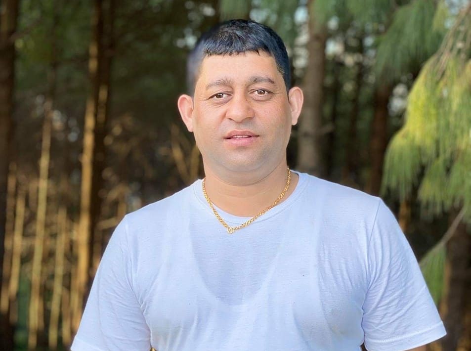 बालकविताः खुत्रुके