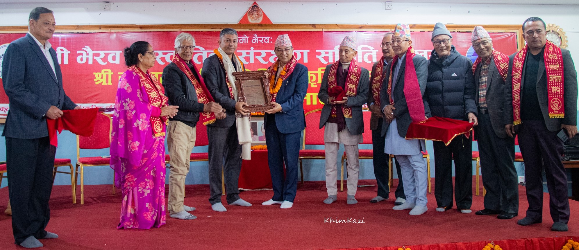 पोखरेली युवा सांस्कृतिक परिवारलाई श्री सर्वज्ञमान विष्णुदेवी संस्कृति पुरस्कार