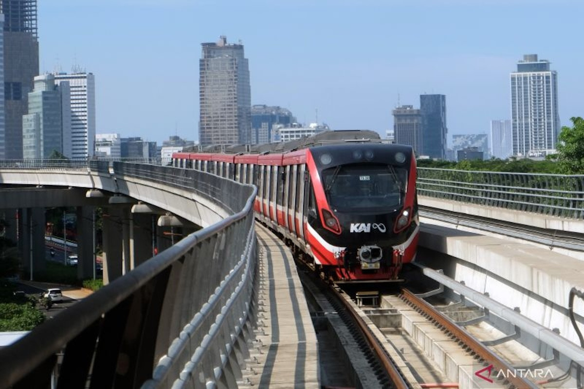 ASI Sebut 70 Persen Warga Puas dengan Transportasi Era Heru Budi, Contohnya LRT