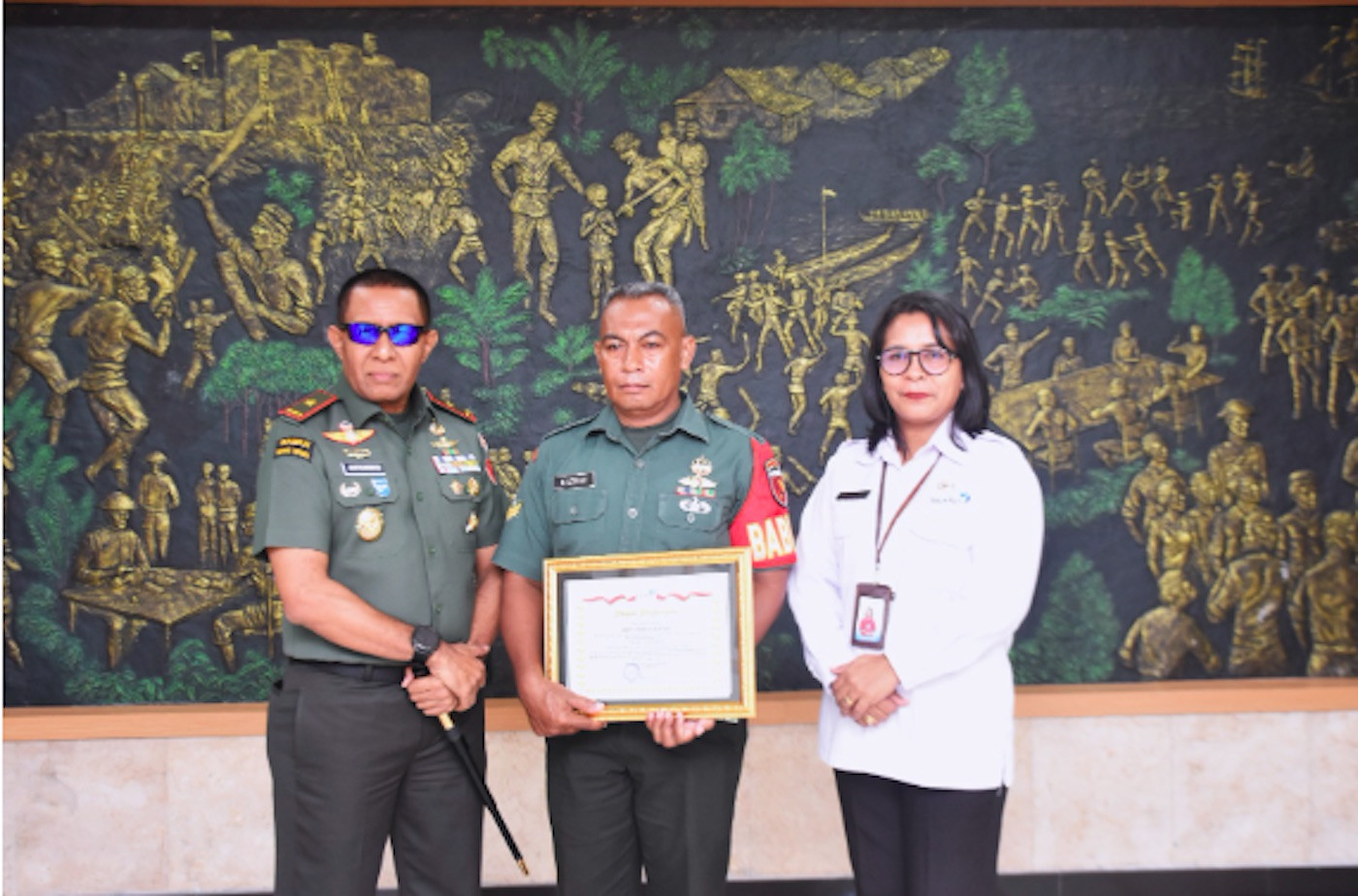 Babinsa di Pulau Terluar Terima Penghargaan dari BKKBN, Danrem Brigjen TNI Antoninho Ikut Bangga