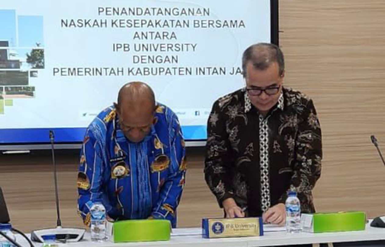 Fokus Bangun SDM Anak Asli Papua, Apolos Bagau Jalin MoU dengan Kampus IPB