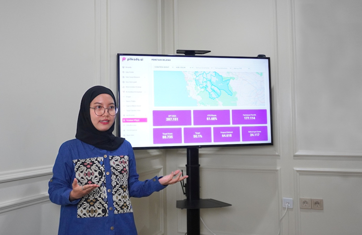 Nadia Shabilla Perkenalkan Platform Berbasis Teknologi AI Kepada Calon Kepala Daerah