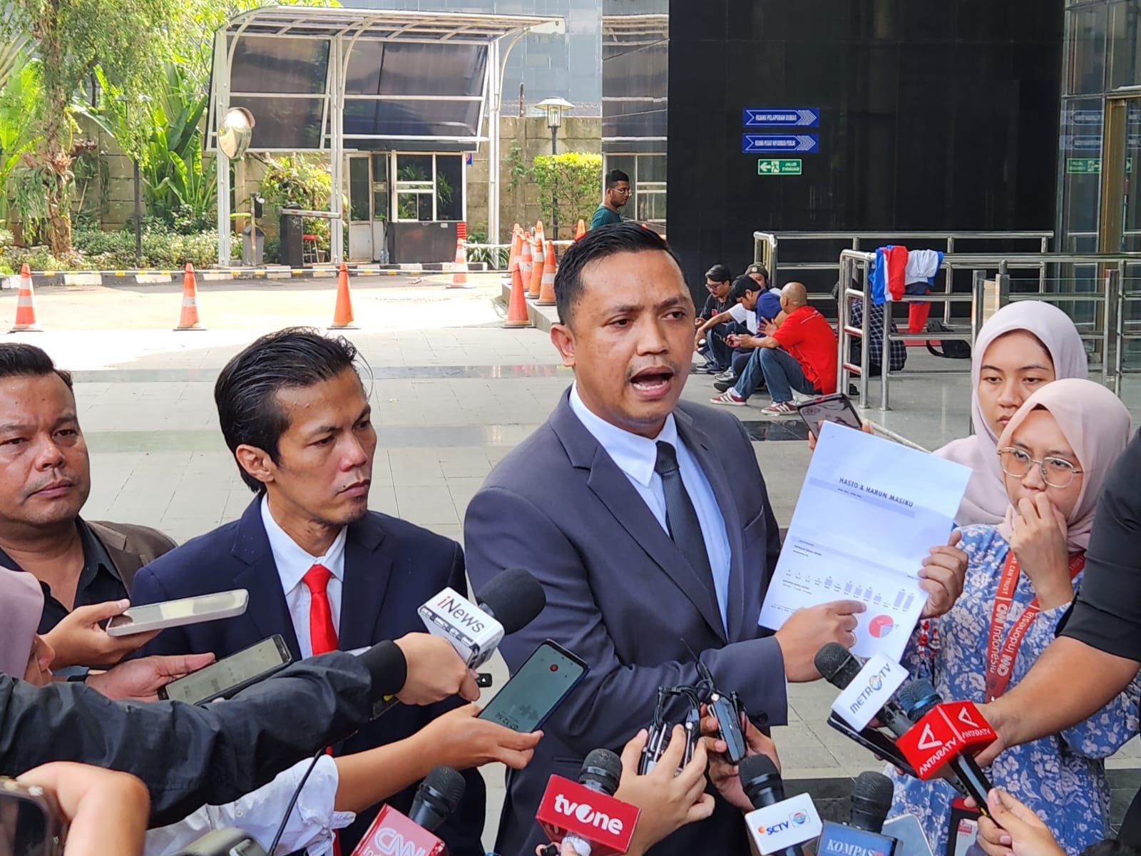 KPK Dianggap Jadi Alat Kekuasan Mengambil Dokumen Pemenangan Pilkada PDIP dari Hasto