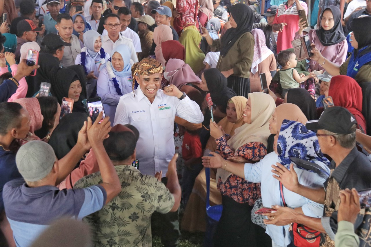 Anwar Hafid Mendapat Tempat di Hati Masyarakat Sulteng Berkat Program Prorakyat