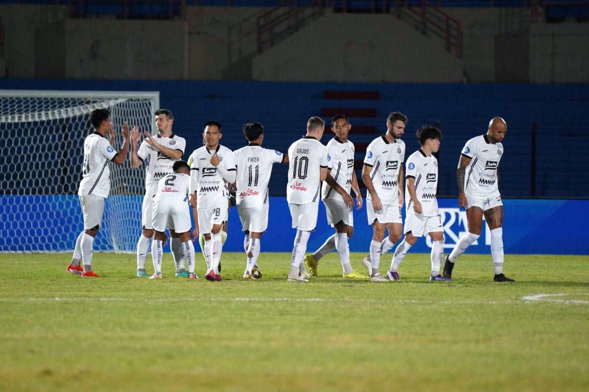 Big Match di JIS Malam Ini: Persija Jakarta Vs Persis Solo