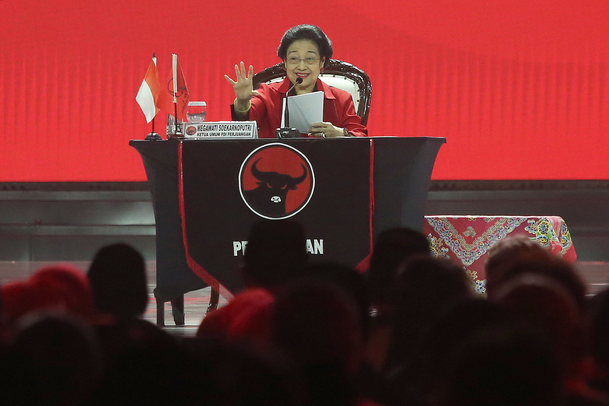 Megawati Ungkap Survei Pesanan, Singgung Pertanyaan ke Responden By Phone