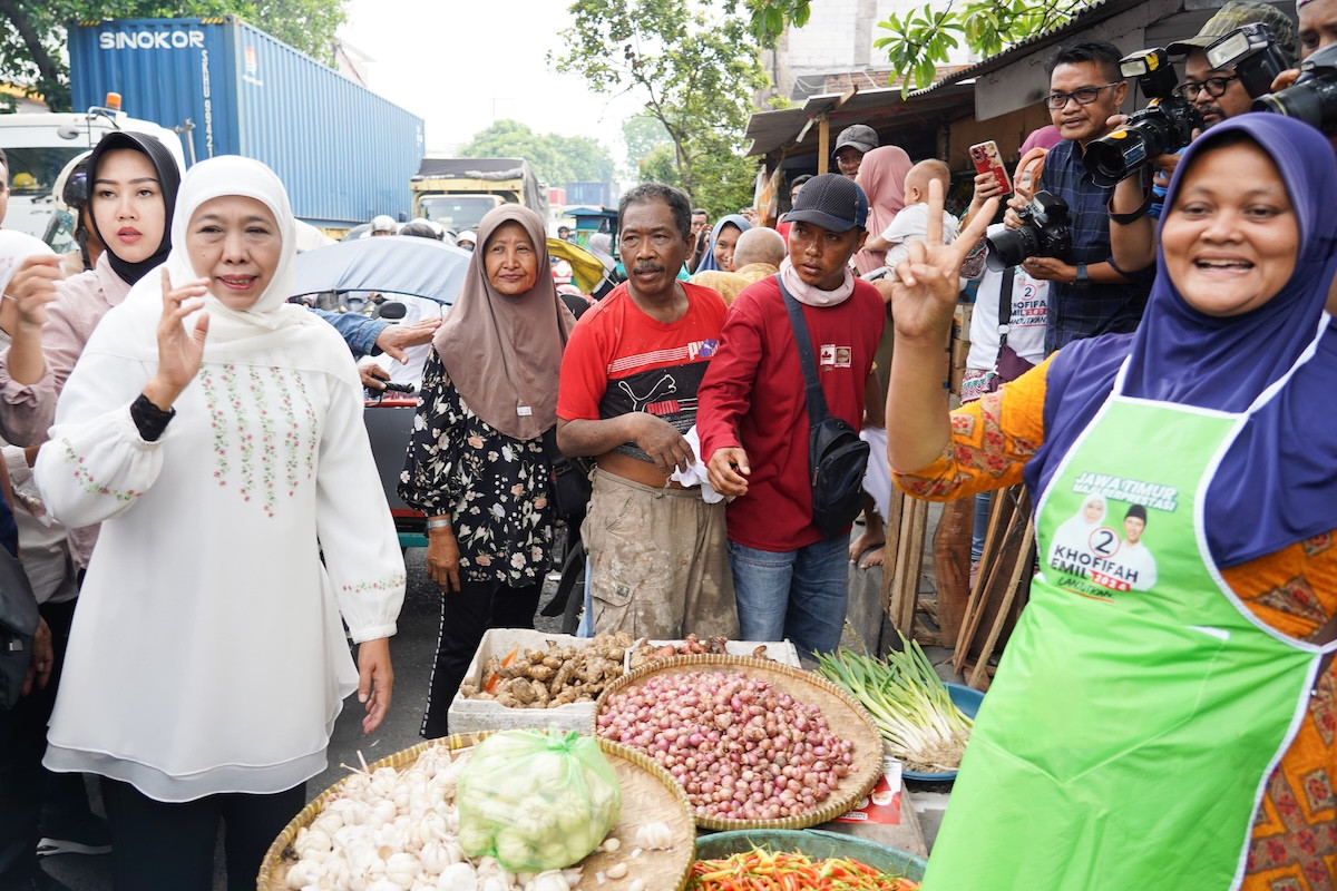 Pilihan Wong Cilik, Khofifah-Emil Didukung Pedagang Pasar Surabaya