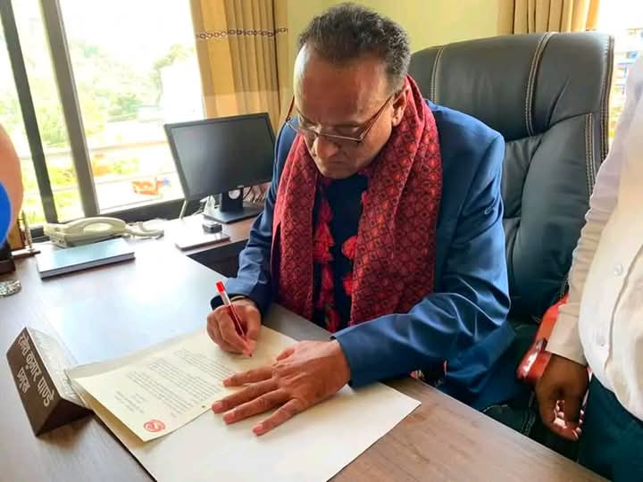 मध्यनेपाल नगरपालीकाले पनि भोलि देखि स्कुल सन्चालन गर्न विज्ञप्ती जारी गर्यो।