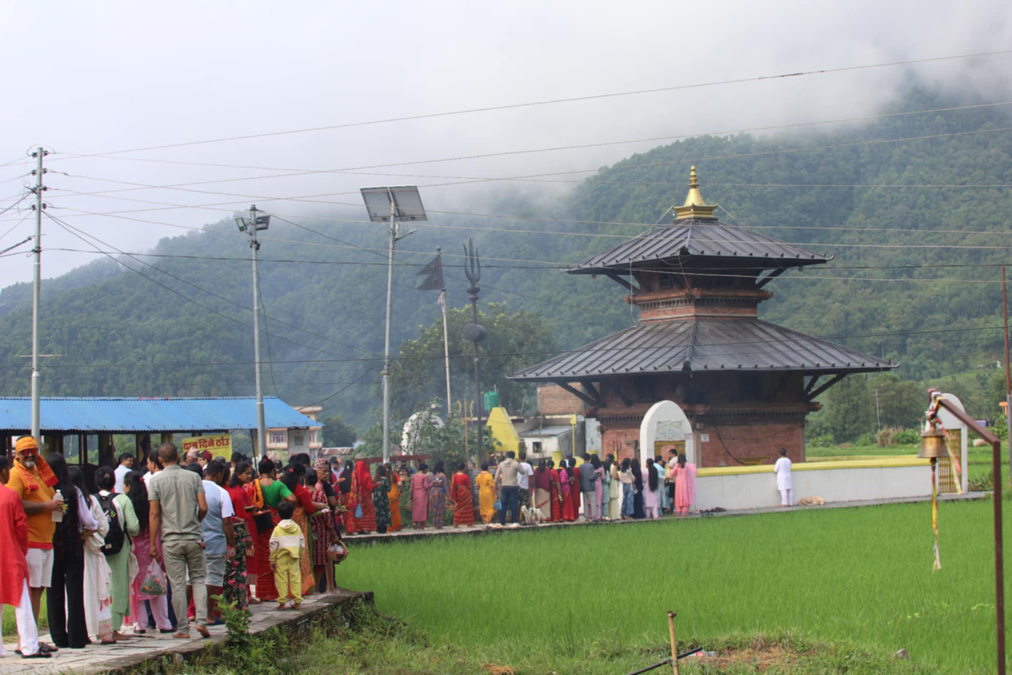 ईशानेश्वर महादेव मन्दिरमा पाँच हजार बढीले दर्शन गरे एक लाख सतसठ्ठी हजार दान संकलन।