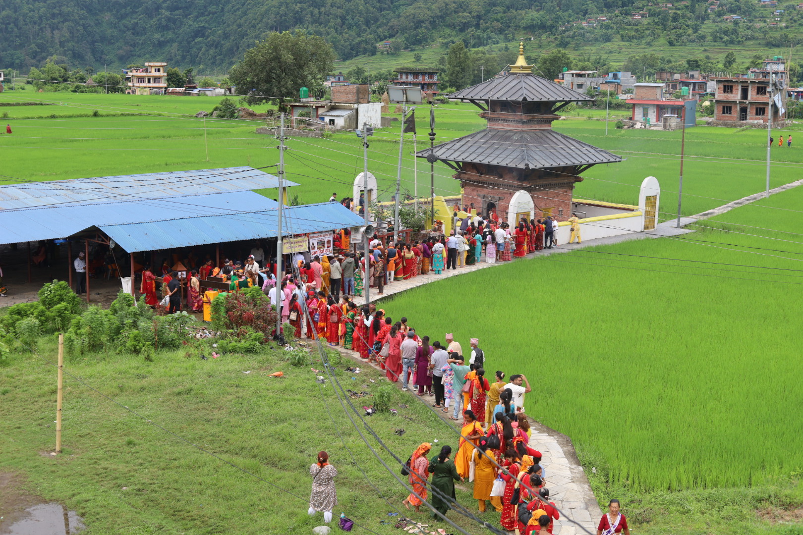 साउनको तेस्रो सोमबार ईशानेश्वर महादेवमा भक्तजनको घुईचो, २ लाख ४५ हजार ९ सय ४९  दान संकलन।
