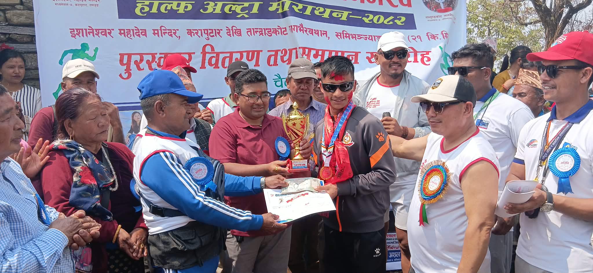 समिभञ्ज्याङमा चैते दसैँको अवसरमा हाफ अल्ट्रा म्याराथन सम्पन्न