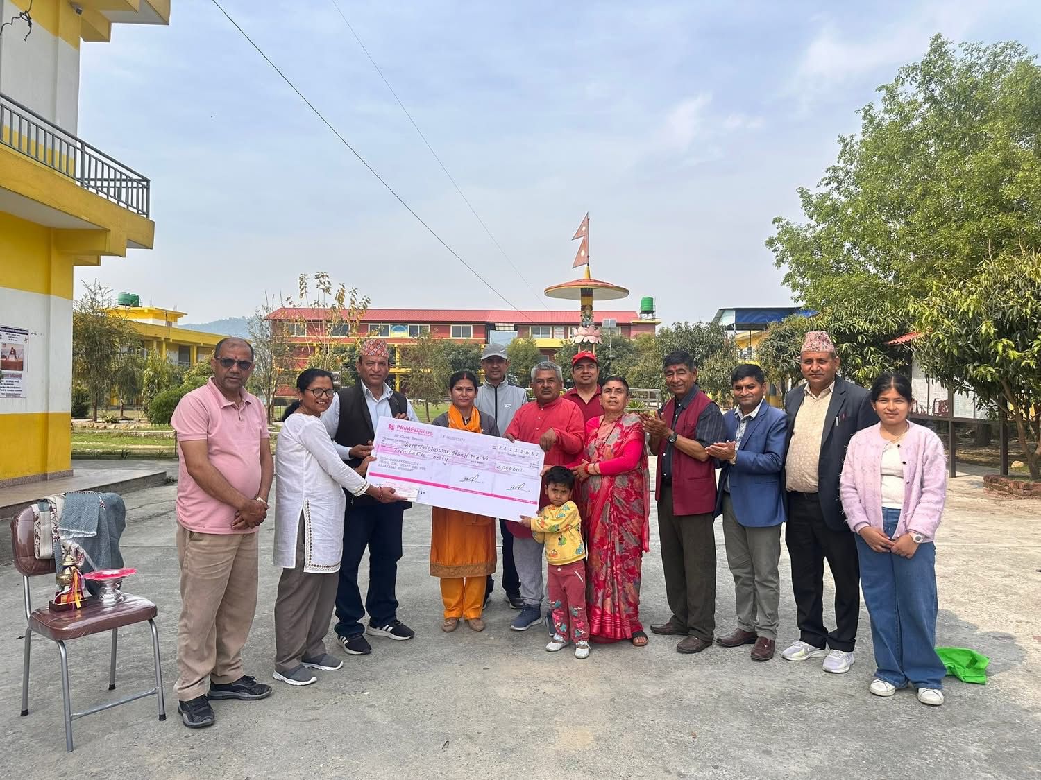 समाजसेवी भण्डारीद्वारा जन्मदिनको अवसरमा विद्यालयमा दुई लाखको अक्षयकोष स्थापना