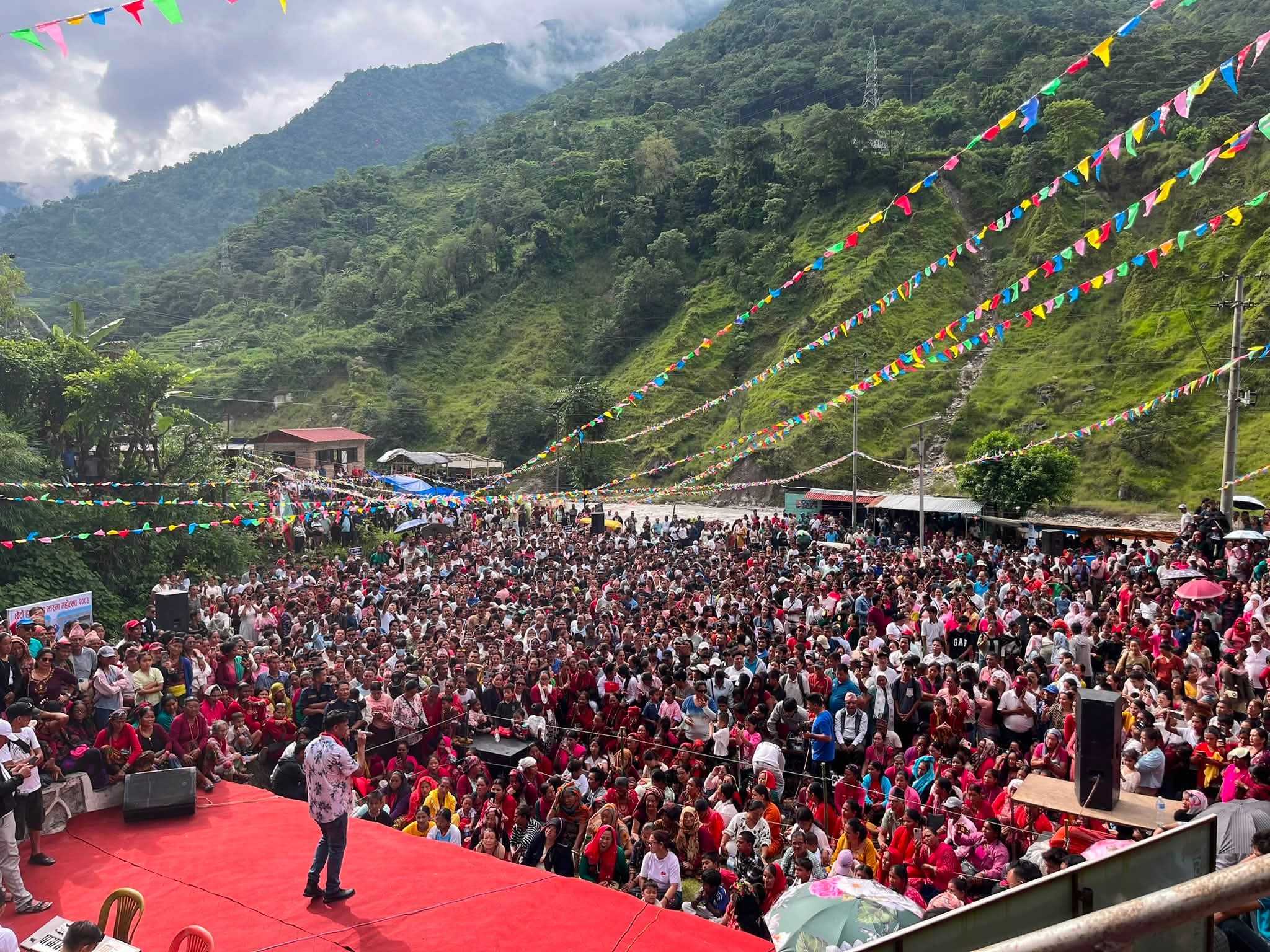 लममजुङको मर्स्याङ्दी गाउपालिका भुलभुलेमा आयोजित छैटौ हामखोला झरना महोत्सवका तस्वीरहरु।